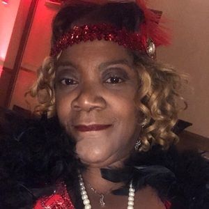 Meet your Posher, Debra e.